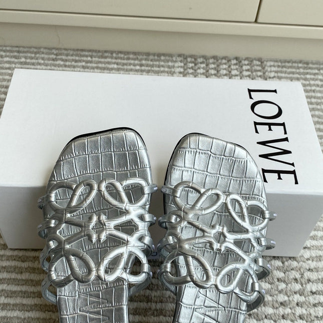LOEWE 26S SLIDE SANDALS IN SILVER CROC-EMBOSSED CALFSKIN