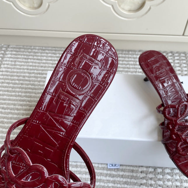 LOEWE 26S HIGH HEEL SANDALS 45MM IN BURGUNDY RED CROC-EMBOSSED PATENT CALFSKIN