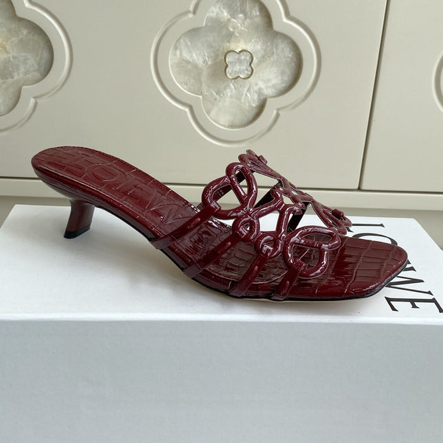 LOEWE 26S HIGH HEEL SANDALS 45MM IN BURGUNDY RED CROC-EMBOSSED PATENT CALFSKIN