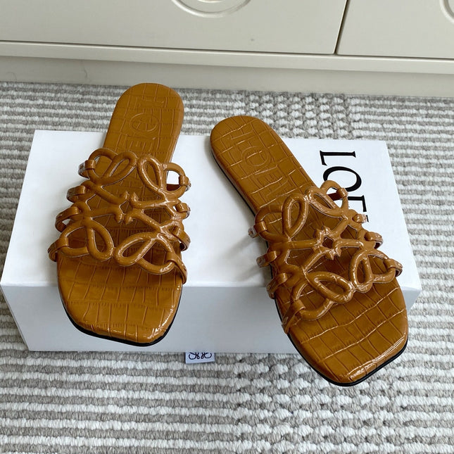 LOEWE 26S SLIDE SANDALS IN CARAMEL BROWN CROC-EMBOSSED PATENT CALFSKIN