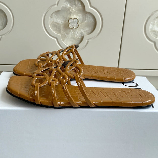 LOEWE 26S SLIDE SANDALS IN CARAMEL BROWN CROC-EMBOSSED PATENT CALFSKIN