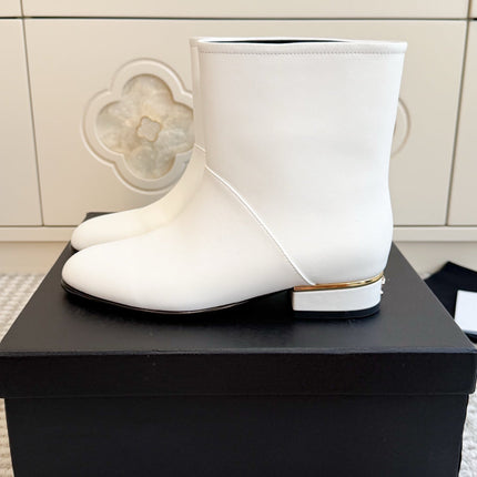 CHANEL 26S SHORT BOOTS IN WHITE CALFSKIN