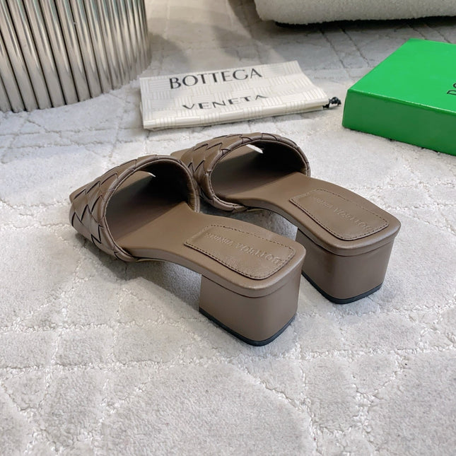 BOTTEGA VENETA 26S SQUARE-TOE HIGH-HEEL SANDALS 50 MM IN DARK BROWN LAMBSKIN