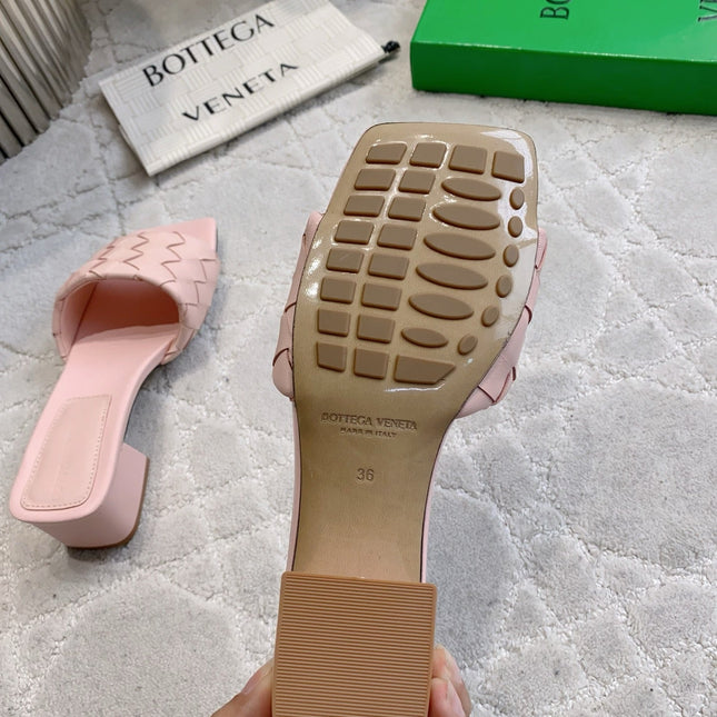 BOTTEGA VENETA 26S SQUARE-TOE HIGH-HEEL SANDALS 50 MM IN PASTEL PINK LAMBSKIN