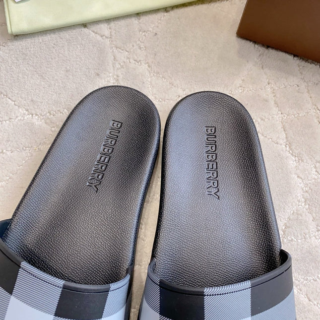 BURBERRY 26S CHECK PRINT RUBBER SLIDES IN BLACK CALFSKIN