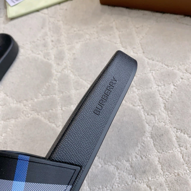 BURBERRY 26S CHECK PRINT RUBBER SLIDES IN BLACK CALFSKIN