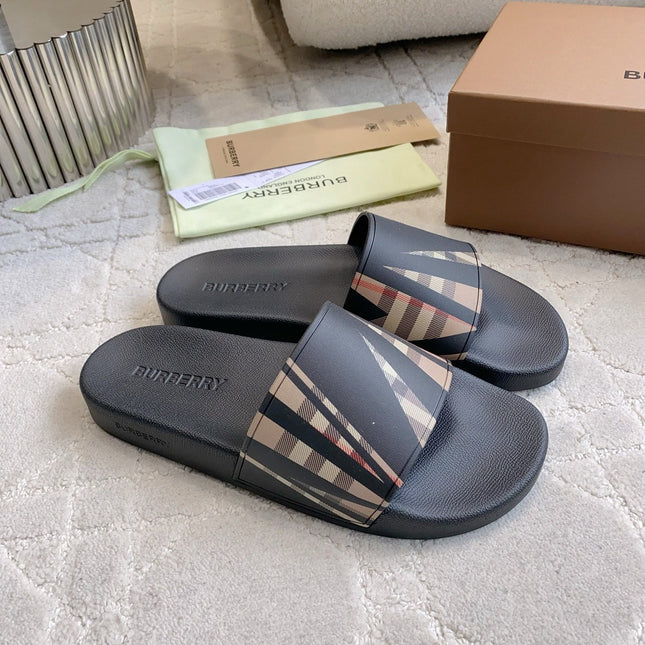 BURBERRY 26S CHECK PRINT RUBBER SLIDES IN BLACK BEIGE CALFSKIN