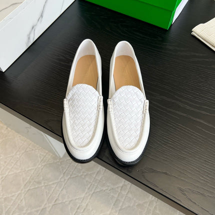 BOTTEGA VENETA 26S WOVEN LOAFERS IN WHITE LAMBSKIN