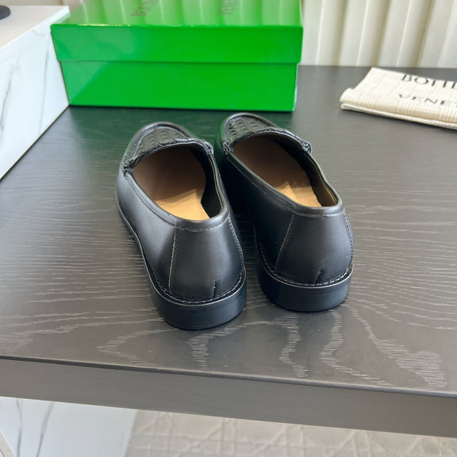BOTTEGA VENETA 26S WOVEN LOAFERS IN BLACK LAMBSKIN