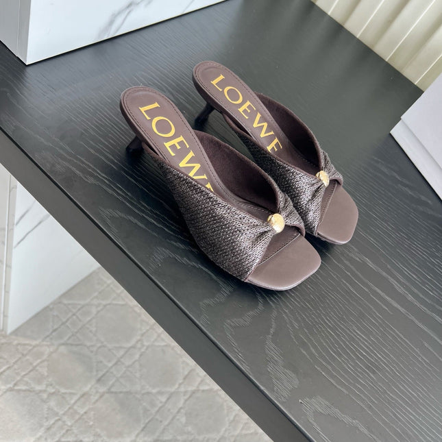 LOEWE 26S HIGH-HEEL SANDALS 45 MM IN DARK BROWN RAFFIA AND LAMBSKIN