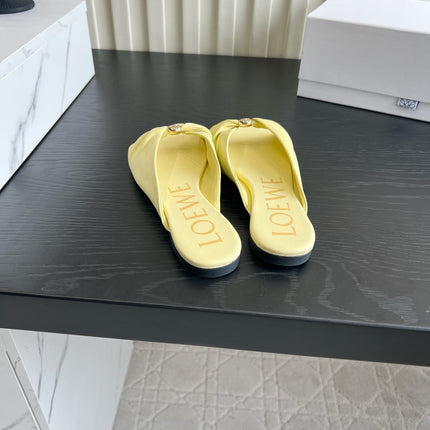 LOEWE 26S SANDALS IN LIGHT YELLOW LAMBSKIN