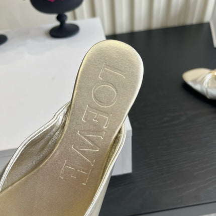 LOEWE 26S SANDALS IN SILVER LAMBSKIN
