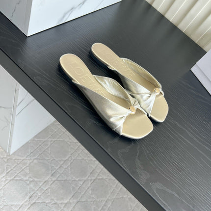 LOEWE 26S SANDALS IN SILVER LAMBSKIN