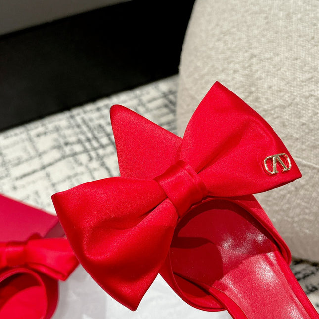 HIGH MULE IN CHERRY RED SILK