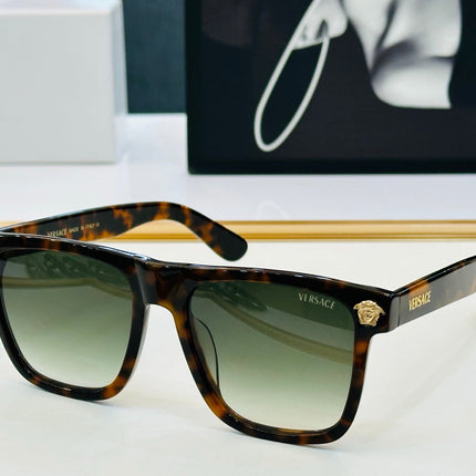 SIGNATURE SQUARED FRAME SUNGLASSES VE4526 IN ACETATE