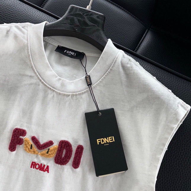 FENDI 26S SLEEVELESS T-SHIRT 157
