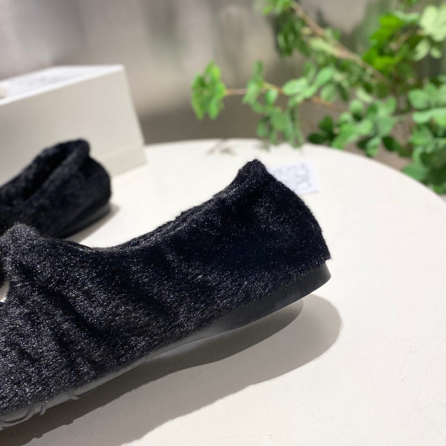 LOEWE 26S BALLET FLATS IN BLACK SHEARLING