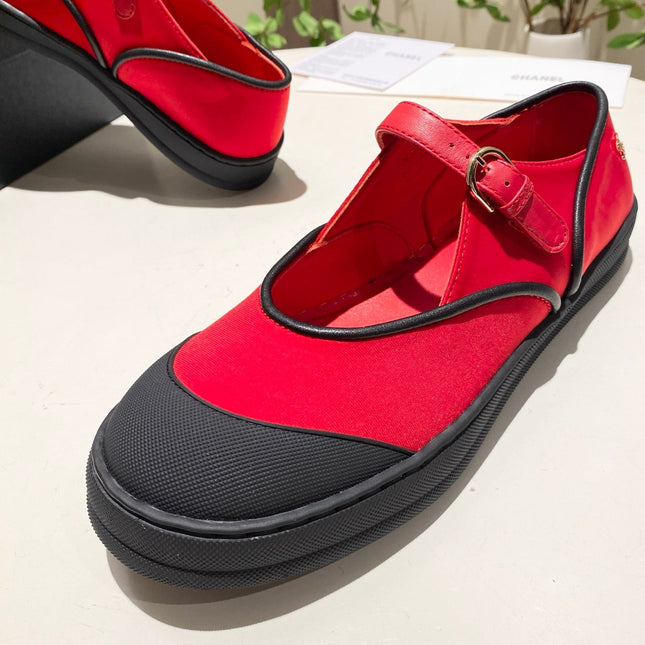 CHANEL 26S MARY JANE FLAT IN BLACK MIX RED FABRIC AND LAMBSKIN