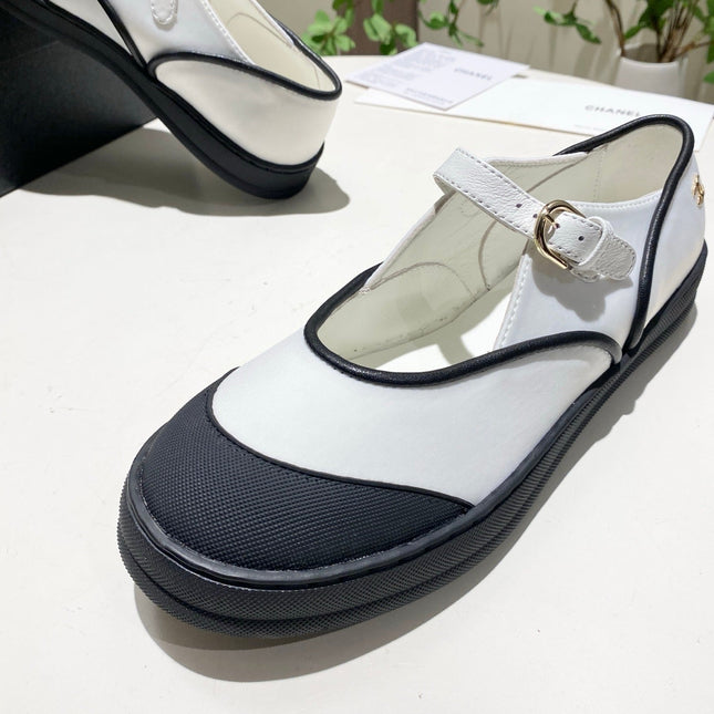 CHANEL 26S MARY JANE FLAT IN BLACK MIX WHITE FABRIC AND LAMBSKIN