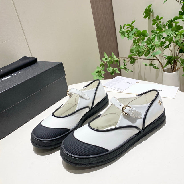 CHANEL 26S MARY JANE FLAT IN BLACK MIX WHITE FABRIC AND LAMBSKIN