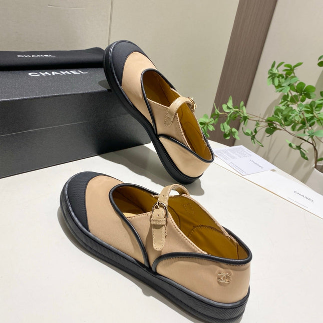CHANEL 26S MARY JANE FLAT IN BLACK MIX BEIGE FABRIC AND LAMBSKIN