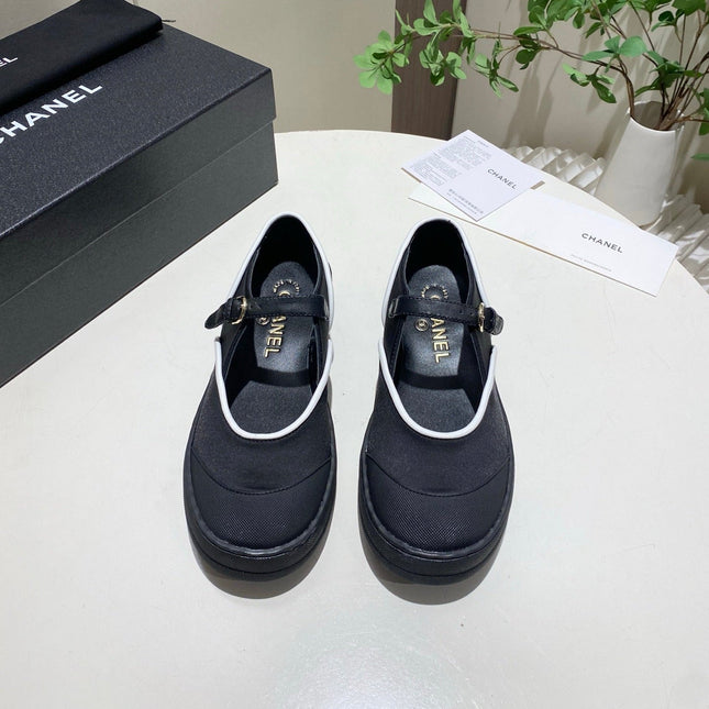 CHANEL 26S MARY JANE FLAT IN BLACK FABRIC AND LAMBSKIN