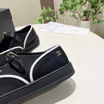 CHANEL 26S MARY JANE FLAT IN BLACK FABRIC AND LAMBSKIN