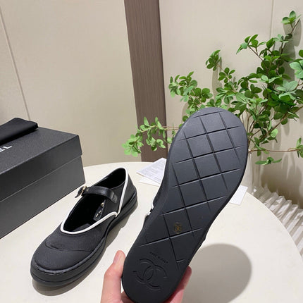 CHANEL 26S MARY JANE FLAT IN BLACK FABRIC AND LAMBSKIN