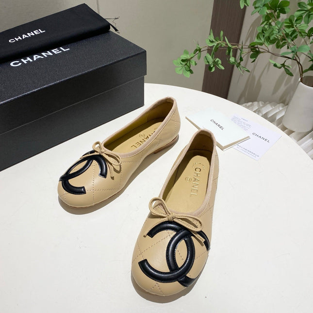 CHANEL 26S FLATS IN BEIGE LAMBSKIN WITH BOW