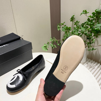 CHANEL 26S FLATS IN BLACK LAMBSKIN WITH BOW