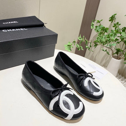CHANEL 26S FLATS IN BLACK LAMBSKIN WITH BOW