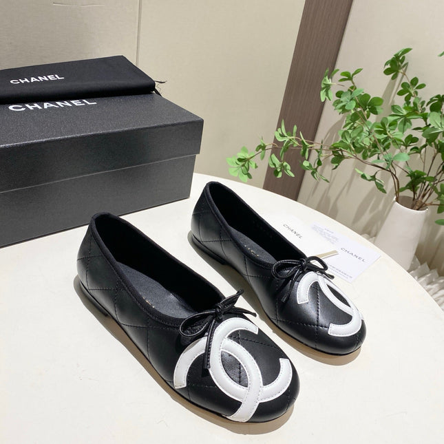 CHANEL 26S FLATS IN BLACK LAMBSKIN WITH BOW