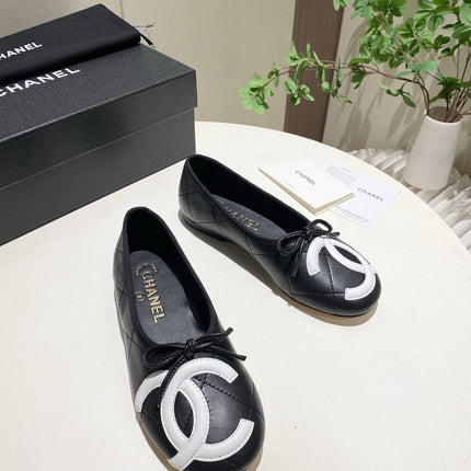 CHANEL 26S FLATS IN BLACK LAMBSKIN WITH BOW