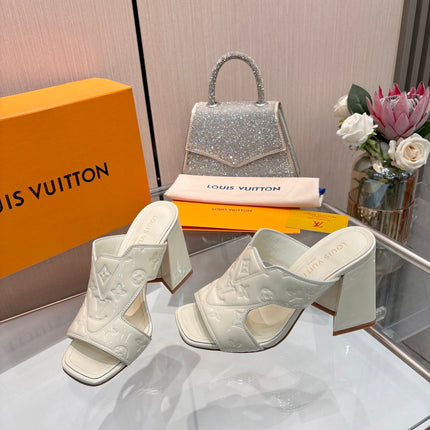 LV 26S HIGH-HEELED SANDALS 90 MM IN CREAM WHITE SHINY CALFSKIN