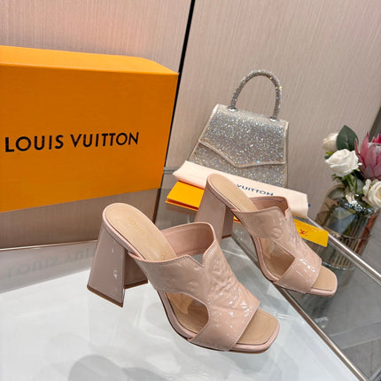LV 26S HIGH-HEELED SANDALS 90 MM IN SOFT BEIGE PINK SHINY CALFSKIN
