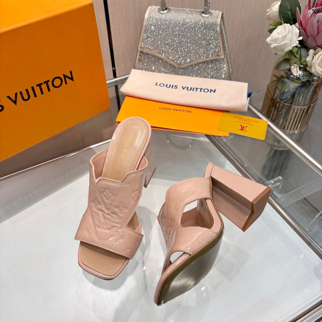 LV 26S HIGH-HEELED SANDALS 90 MM IN SOFT BEIGE PINK SHINY CALFSKIN