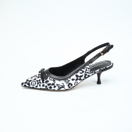 LV 26S BOW-DETAIL SLINGBACK PUMPS 55 MM IN WHITE AND BLACK MONOGRAM CANVAS