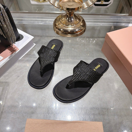 MIUMIU 26S THONG SANDALS IN BLACK RAFFIA CALFSKIN EMBOSSED LOGO