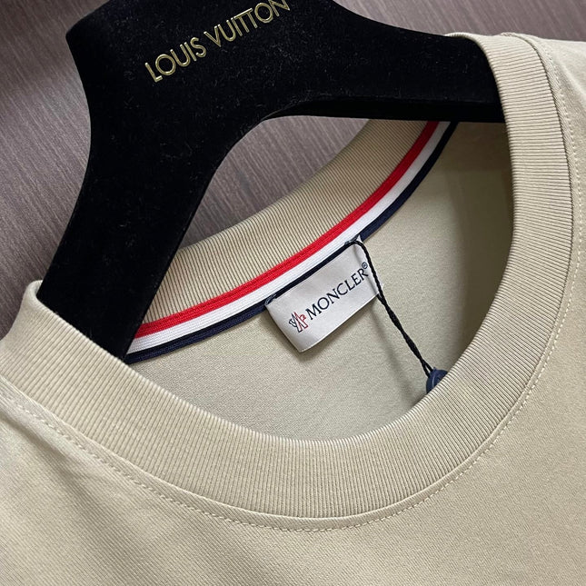 MONCLER 26S SHORT-SLEEVE T-SHIRT 689