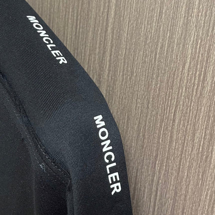 MONCLER 26S SHORT-SLEEVE T-SHIRT 678