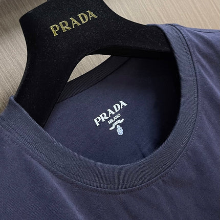 PRADA 26S SHORT-SLEEVE T-SHIRT STYLE 962