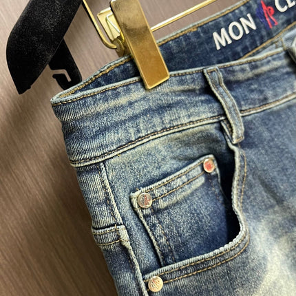 MONCLER 26S JEANS PANTS 667