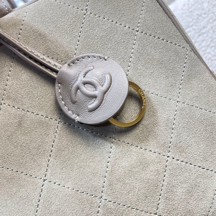 CHANEL 26S TOP HANDLE BAG MEDIUM 35 IN LIGHT OLIVE GREEN QUILTED SUEDE AND CALFSKIN GOLD HARDWARE