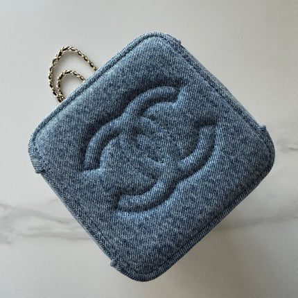CHANEL 26S MINI BUCKET BAG 18 IN LIGHT BLUE QUILTED DENIM GOLD HARDWARE