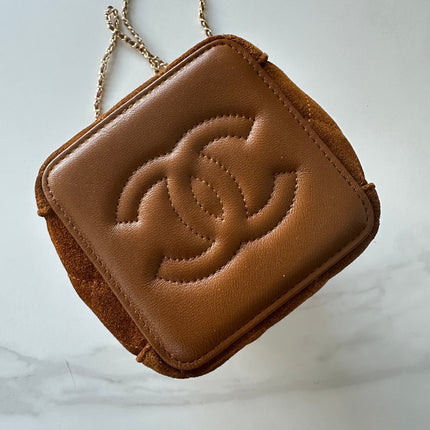 CHANEL 26S MINI BUCKET BAG 18 IN CARAMEL BROWN QUILTED SUEDE GOLD HARDWARE