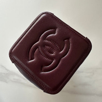 CHANEL 26S MINI BUCKET BAG 18 IN BURGUNDY RED QUILTED CALFSKIN GOLD HARDWARE