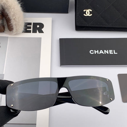 RECTANGULAR SUNGLASSES CH2507 IN ACETATE