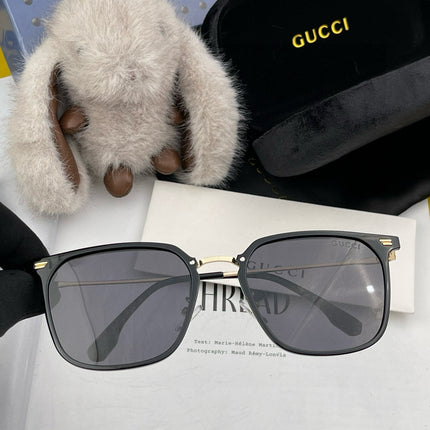 SQUARE FRAME SUNGLASSES G81937 IN ACETATE AND METAL