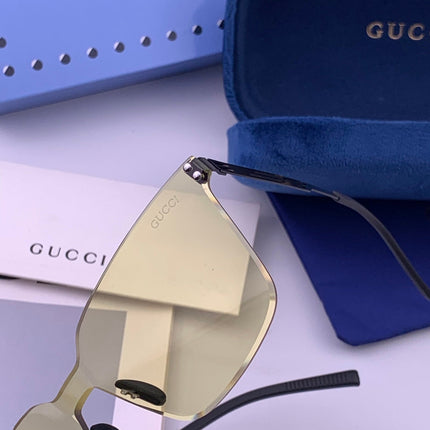 GUCCI 26S SQUARE FRAME IN METAL 422541