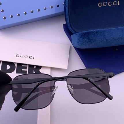 GUCCI 26S SQUARE FRAME IN METAL 424710